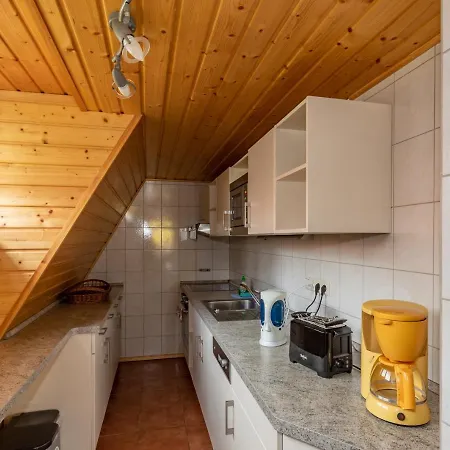 Auf Der Kauperinsel 부르크